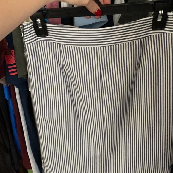 New Designer Pencil Skirt - Picture 6 of 7